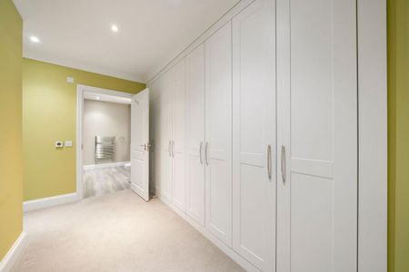 3 bedroom flat to rent - Photo 4