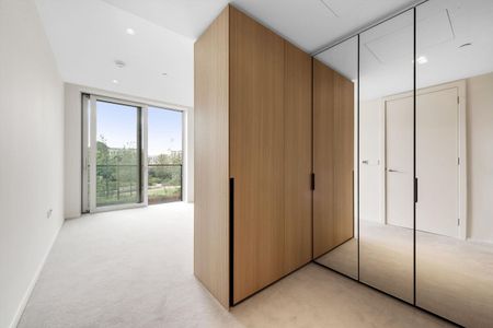 Modern 3-bedroom apartment with access to a private clubhouse, which includes a gym, pool, spa, sauna, steam room, and a stylish lounge. - Photo 3