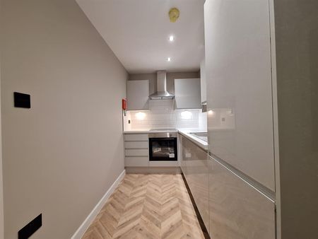 Spur Road, London N15 - Photo 2