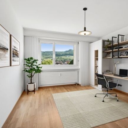 Beautiful life near the greenery - Photo 1