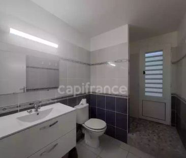 A Louer - Appartement de type 4 - Terrasse - Box - Parking - - Photo 6