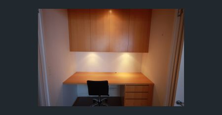 Newport On Main Full Floor Sub Penthouse. - Photo 3