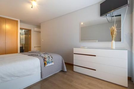 Rua Nossa Senhora Amparo, Lisbon, Lisbon 1500-851 - Photo 3