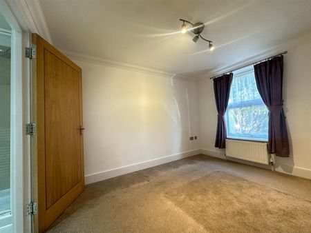 2 Bedroom Flat - Photo 5