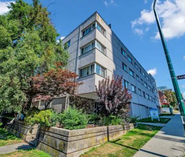 STANLEY MANOR | 1101 Harwood Street, Vancouver - Photo 1
