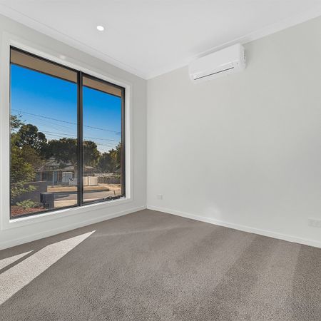 1/32 Terrigal Crescent, Kilsyth - Photo 3