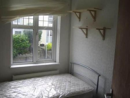 4 bedroom house to rent - Photo 3
