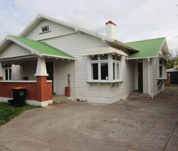 FOUR BEDROOMS - CENTRAL - Photo 3