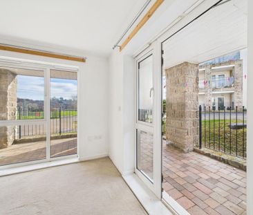 1 bedroom ground floor flat to rent - Photo 4