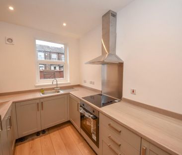 2 bed House - Mid Terrace for Rent - Photo 6