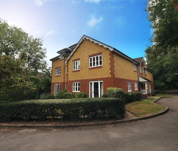 Brooklyn Road, Woking, Surrey, GU22 - Photo 2