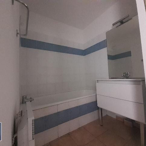 Location Appartement 2 pièces 40m² NIMES 30000 - Photo 1