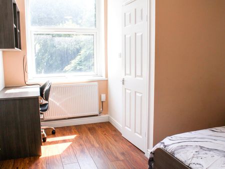 Apt 1, 4 St John’s Terrace - Photo 5