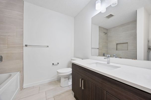 For Lease - 103 Marconi Court, London East, Ontario - Photo 1