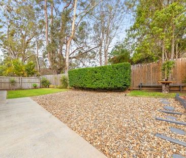 Stylish 3-Bedroom Townhouse in Peaceful Bridgeman Manor Complex - Photo 5