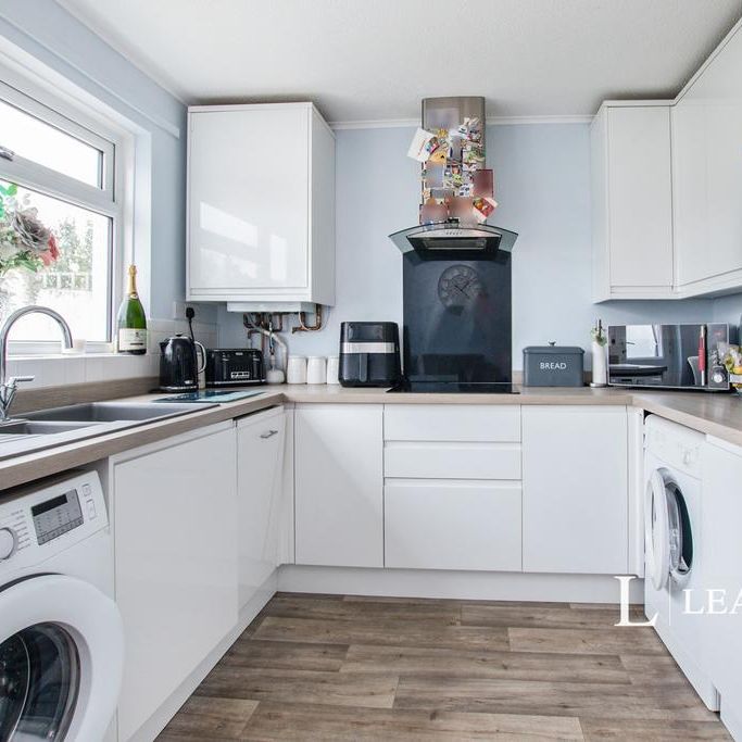 2 bedroom semi-detached house to rent - Photo 1