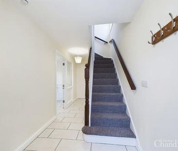 4 Plantation Court, Lisburn, BT27 5ET - Photo 3