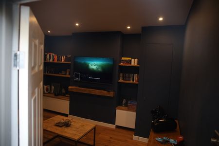 2 Bed Semi-Detached House, Trent Road, LU3 - Photo 3