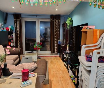 5 Bed Semi-Detached House, Abbey Drive, LU2 - Photo 2