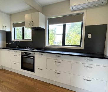 Lovely two bedroom unit - Photo 2