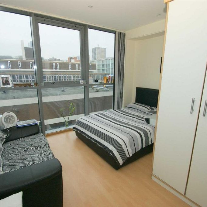 1 bedroom flat to rent - Photo 1