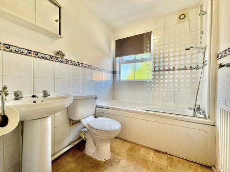 Village Close, Herts, Hoddesdon - Photo 5