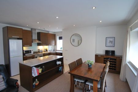 Sutcliffe House, London Road, Bath - Photo 4