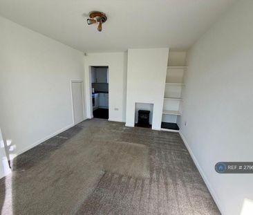 2 bedroom semi-detached house to rent - Photo 2