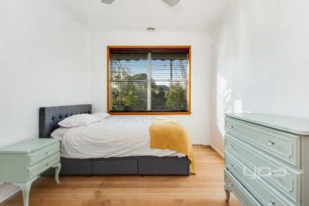 FAMILY HOME - Photo 4