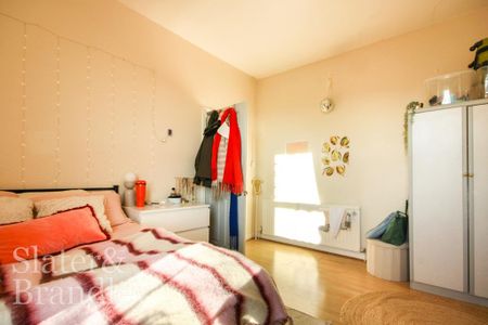 6 bedroom semi-detached house to rent - Photo 4