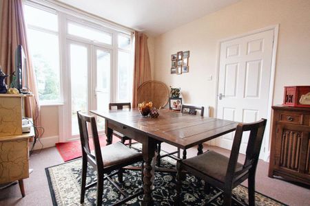 3 bedroom terraced house to rent - Photo 2