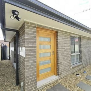 MODERN GRANNY FLAT IN BOSSLEY PARK! - Photo 2