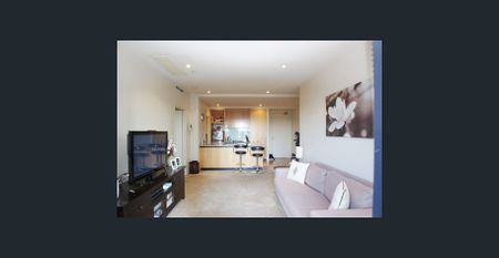 LARGE ONE BEDROOM WITH HUGE ENTERTAINERS BALCONY - Photo 2