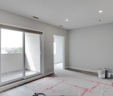 For Lease - 1500 OUELLETTE Unit# 405, Windsor, Ontario - Photo 6