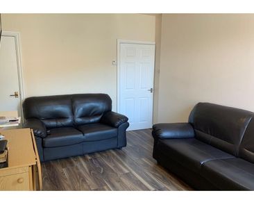 Hungate - House Share - 1 Room Available From March - Photo 1