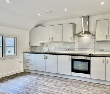 1 bed Flat Lancaster Crescent, Southend-on-Sea, SS1 - Photo 2