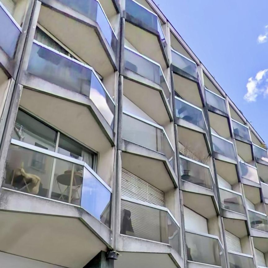 STUDIO RENOVE BALCON SUR JARDIN M°DUPLEIX - Photo 1