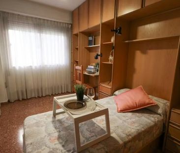 Carrer d'Alfauir, Valencia, Valencian Community 46020 - Photo 4