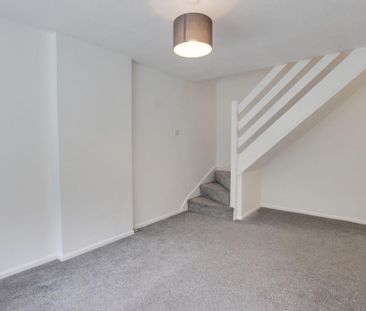 2 bedroom property to rent - Photo 1