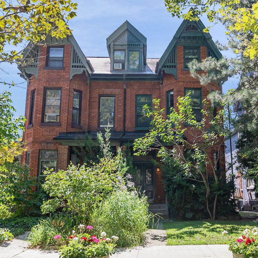 For Lease - 89 Willcocks Street Unit# Bsmnt, Toronto, Ontario - Photo 1