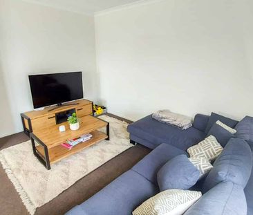 3 Bedrooms, 2 Bathrooms in Flagstaff - Photo 4