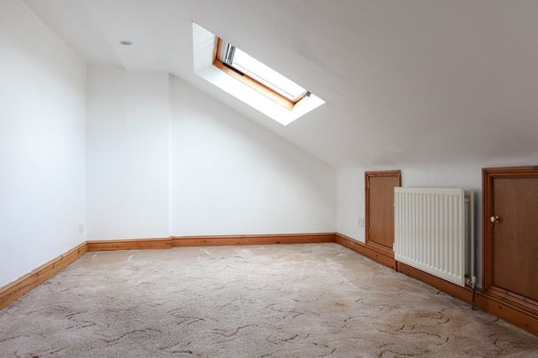 4 Bed End Terrace, Vicarage Road, CR0 - Photo 1