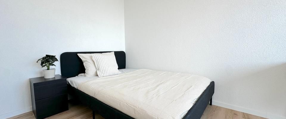 Möblierte WG-Zimmer mit Balkon ab 505€ warm – LU-Mitte, 9. OG mit Traumblick! - Photo 1