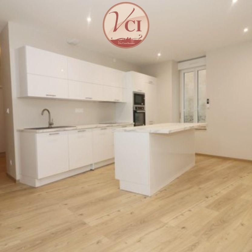 Location Appartement 4 pièces 87m² VICHY 03200 - Photo 1