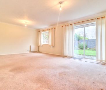 4 bedroom detached house to rent - Photo 2