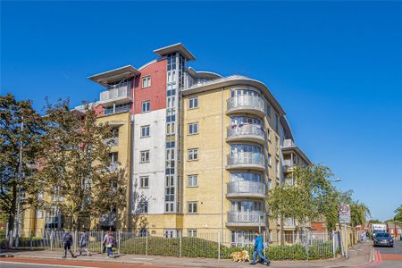 2 bedroom apartment to rent - Photo 5