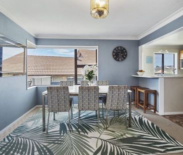 5 Cathray Place, Matua - Photo 1