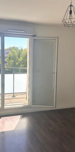 Location Appartement 1 pièce 21m² ISTRES 13800 - Photo 1