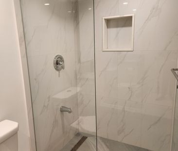 For Lease - 341 Lawrence Avenue, Toronto, Ontario - Photo 1