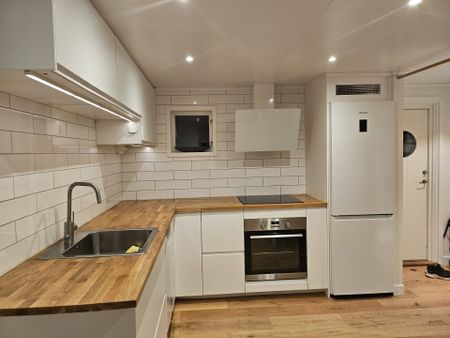 Mastvägen, Vendelsö - Photo 2